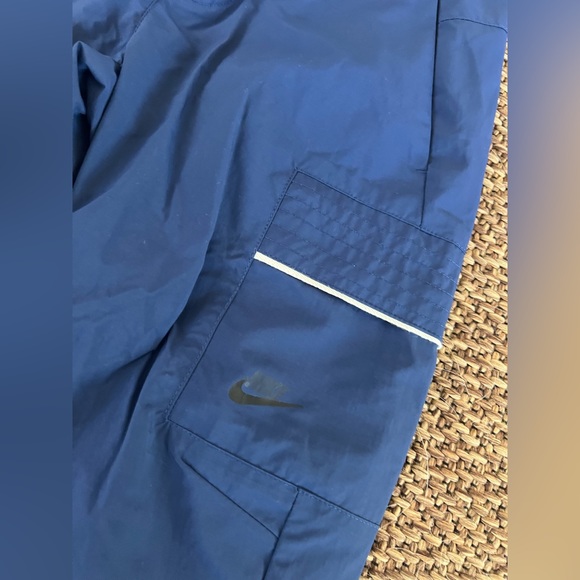 Brand NEW! Boys Nike tapered fit pants - Picture 3 of 8